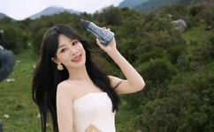 凸起的花蒂搓尿